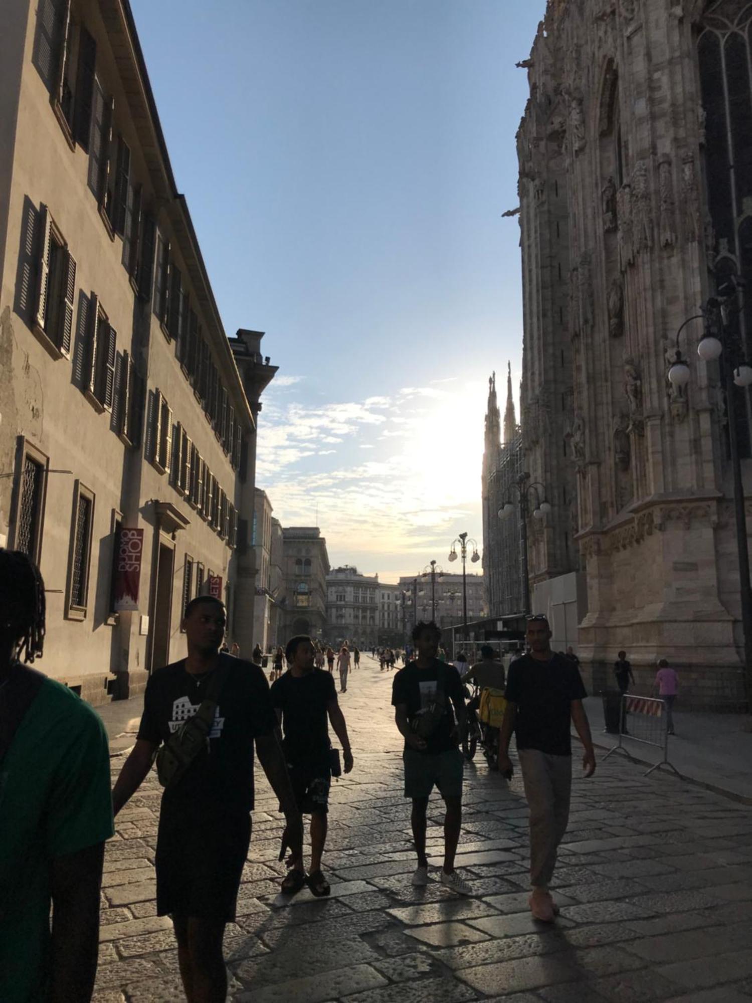 Free 30 Minutes Preemptive Cognitive Disconnect Therapy Price Location Real Duomo Palace Mini Suite מילאנו מראה חיצוני תמונה
